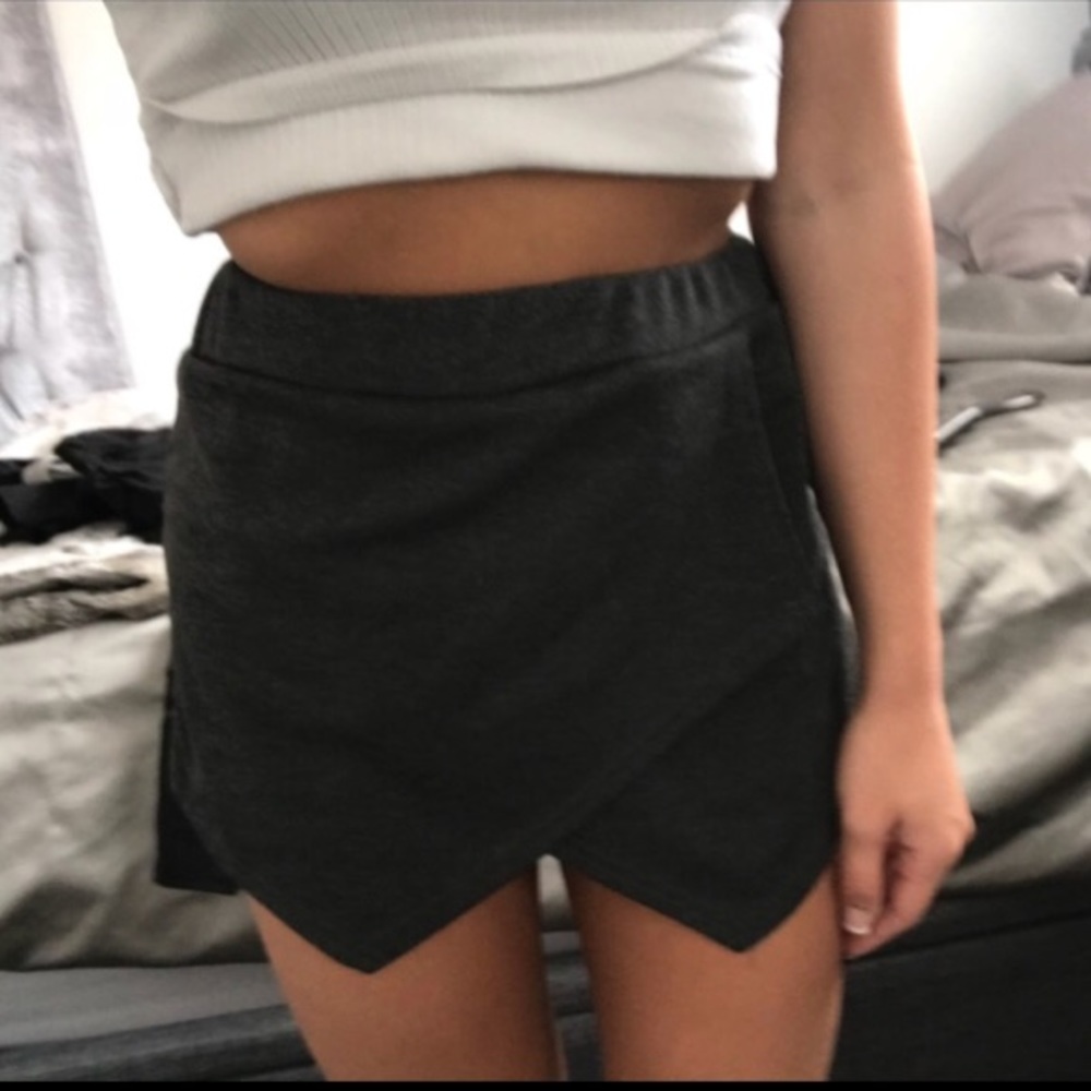 Grey skort
